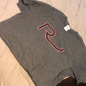 Pink/gray Rove brand t shirt